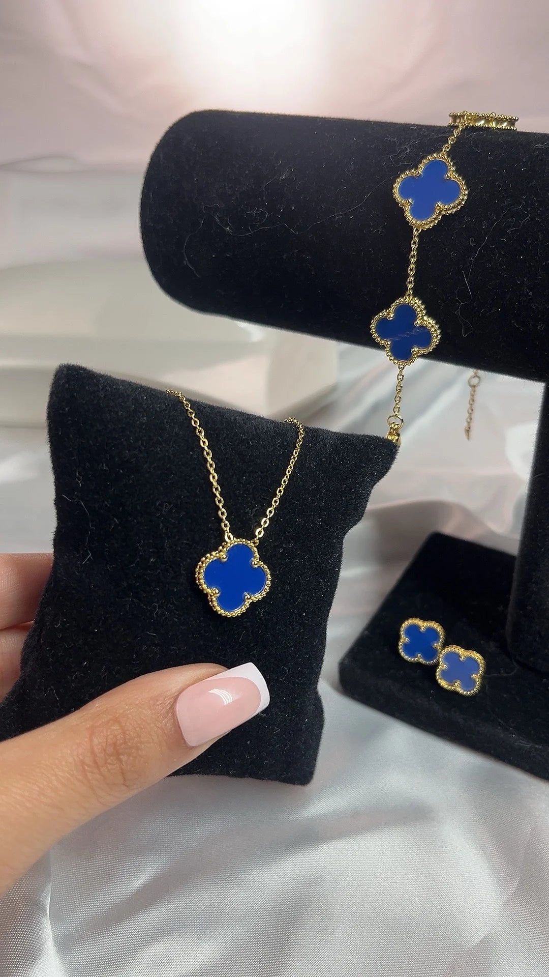 Aesthetica Clover Set's