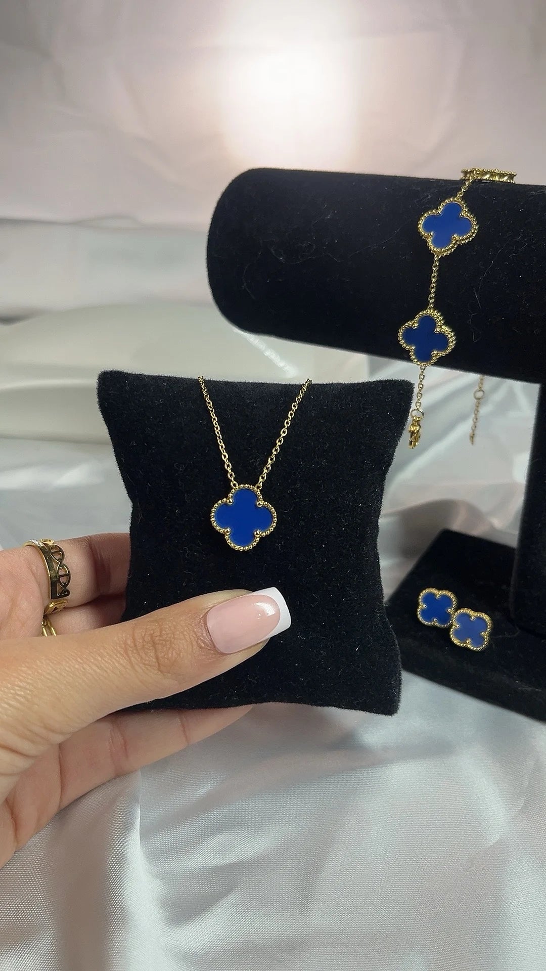 Aesthetica Clover Set's